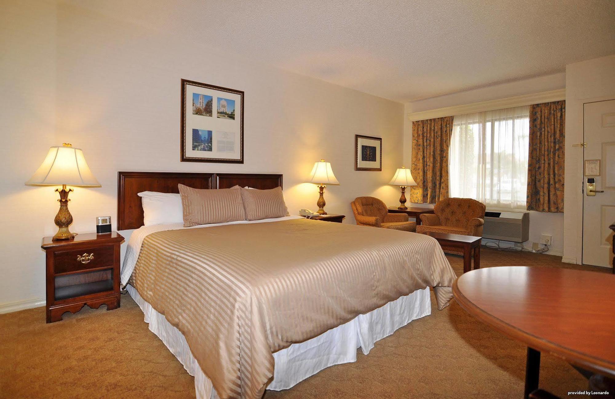 Best Western Plus Big America 4*