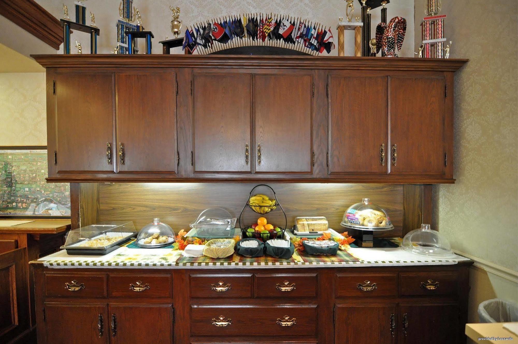 Western Big America Hotel 4*