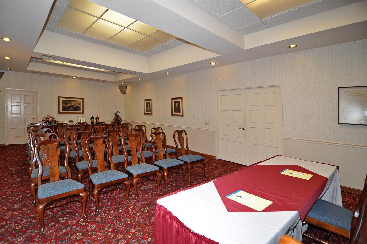 Best Western Plus Big America Hotel 4*